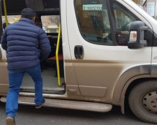 Под Кривом Рогом продолжаются транспортные баталии между перевозчиком и пассажирами