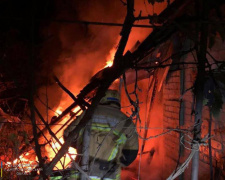 На Дніпропетровщині рятувальники загасили пожежі, які виникли внаслідок обстрілу рф