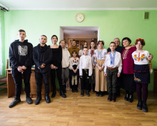 Олена Зеленська відвідала родину з Криворізького району, яка виховує 9 дітей: деталі візиту