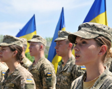 Верховна Рада прийняла закон про добровільний порядок взяття жінок на військовий облік