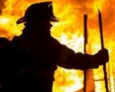 В Кривом Роге горел дачный дом, во время пожара пострадал 85-летний мужчина