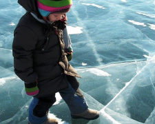 Жителя Кривого Рога наградили за спасение двоих детей из ледяной реки