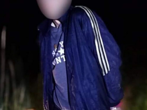 В Кривом Роге сразу в двух районах задержали мужчин с партией наркотиков (фото)