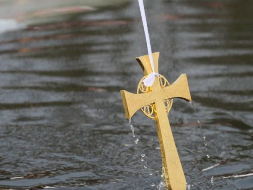 Криворожан предупреждают о небезопасных местах для купания на Крещение