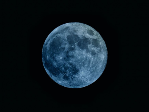 Наприкінці серпня у небі над Кривим Рогом зійде Блакитний місяць: коли ми його побачимо