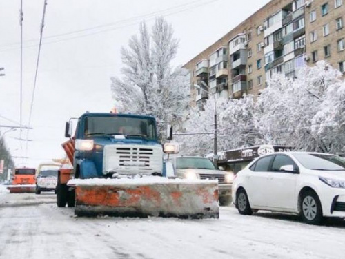 В Кривом Роге планируют закупить дополнительную спецтехнику для очистки дорог от снега
