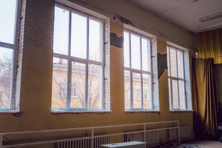 Команда Усова: в Центрально-Городской гимназии Кривого Рога теперь новые окна