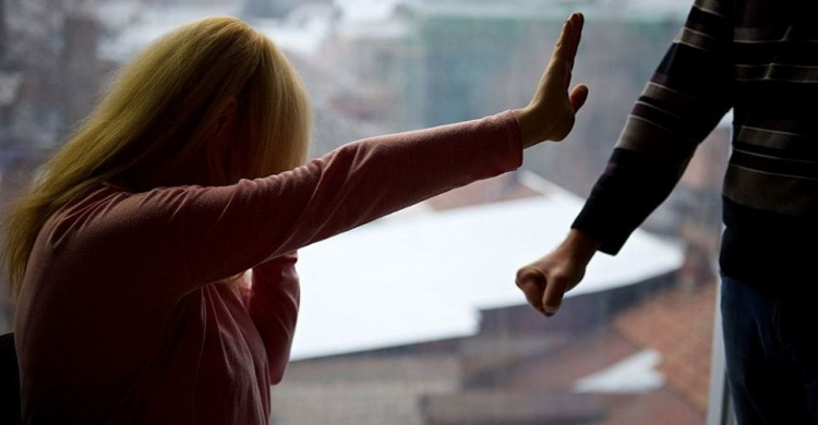 Печальная статистика: в Кривом Роге дети все чаще избивают своих родителей