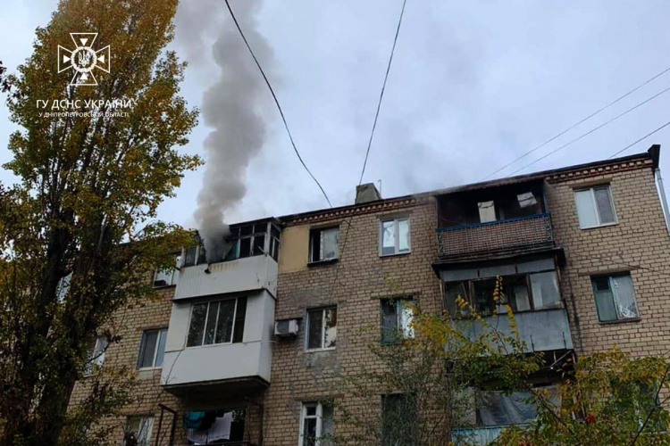 Зранку у Кривому Розі рятувальники ліквідували пожежу в квартирі