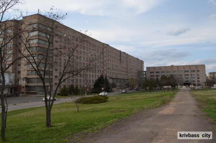 У Кривому Розі депутати віддали комунальну лікарню: хто новий власник