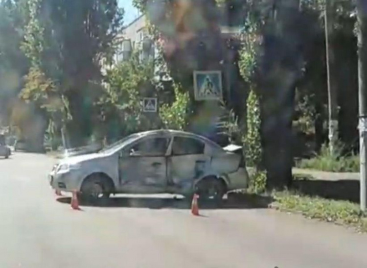 В Покровском районе водитель «ГАЗели» протаранил легковой автомобиль