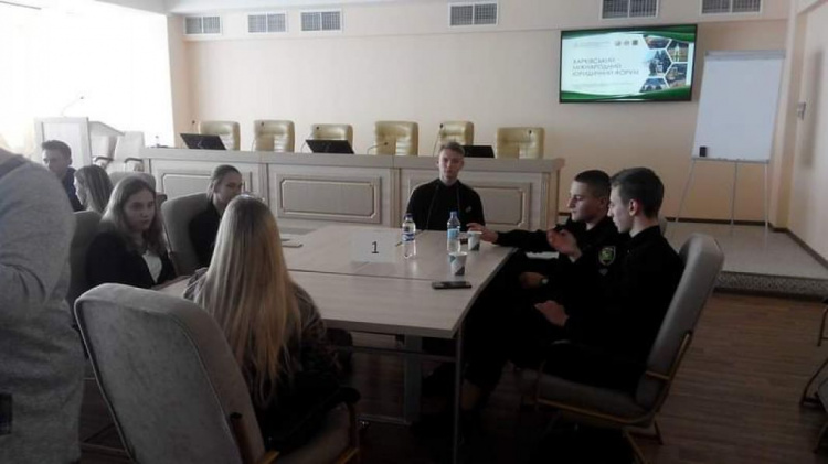 Юные криворожане приняли участие в Харьковском международном форуме  (фото)