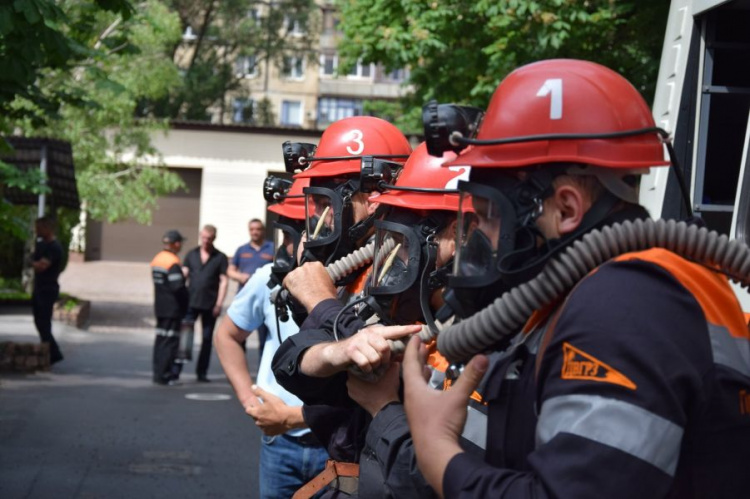 Горноспасатели Кривого Рога стали лучшими в среди 5-ти промышленных областей Украины (фото)