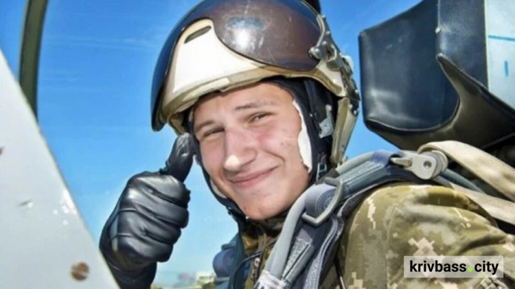 Загинув у повітряному бою у перший день великої війни: як підписати петицію про присвоєння звання "Герой України" льотчику Роману Пасулька
