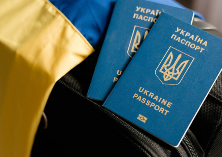 Українцям на тимчасово окупованих територіях можна буде заочно оформити документи: як це працюватиме