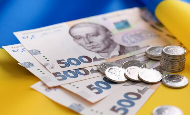 З 1 травня громадяни України мають змогу отримати нову державну грошову допомогу: кому пощастить?