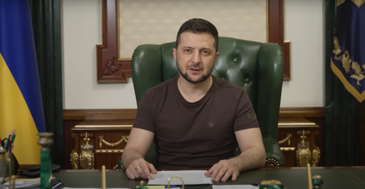 Володимир Зеленський оголосив про зупинення діяльності низки партій через їхній зв'язок з рф