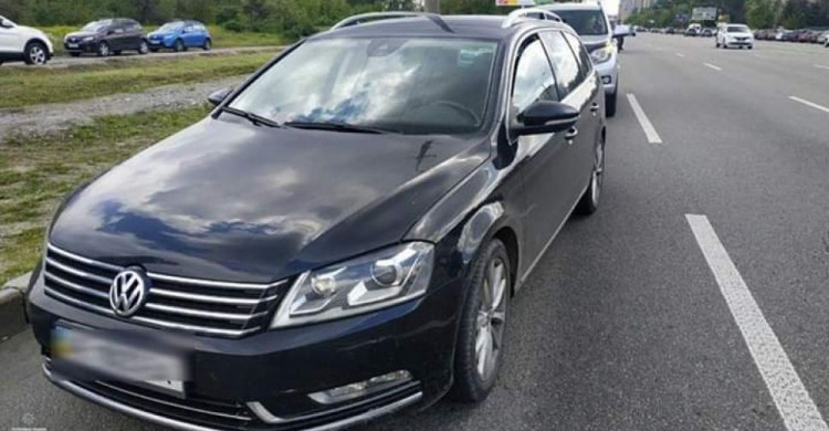 На Днепропетровщине нашли авто, которое разыскивал Интерпол Италии (фото)
