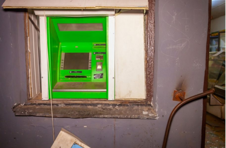 На Днепропетровщине опять взорвали банкомат (фото)