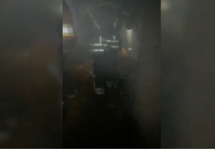 В Кривом Роге во время пожара пострадал мужчина (фото, видео)