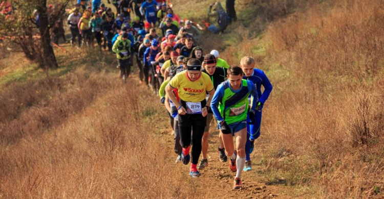 Спортсмены со всей Украины покорили «марсианские» маршруты марафона Red Stones Trail в Кривом Роге