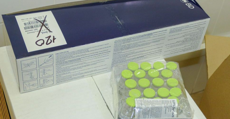 Дніпропетровщина отримала перші 1170 доз вакцини від коронавірусу виробництва Pfizer/BioNTech