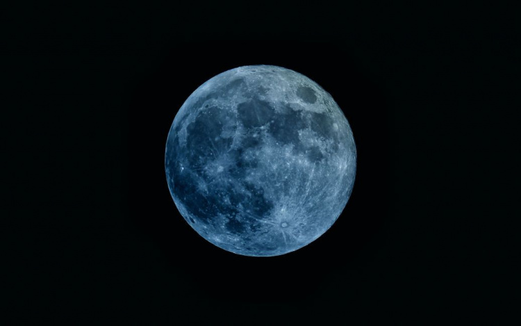 Наприкінці серпня у небі над Кривим Рогом зійде Блакитний місяць: коли ми його побачимо