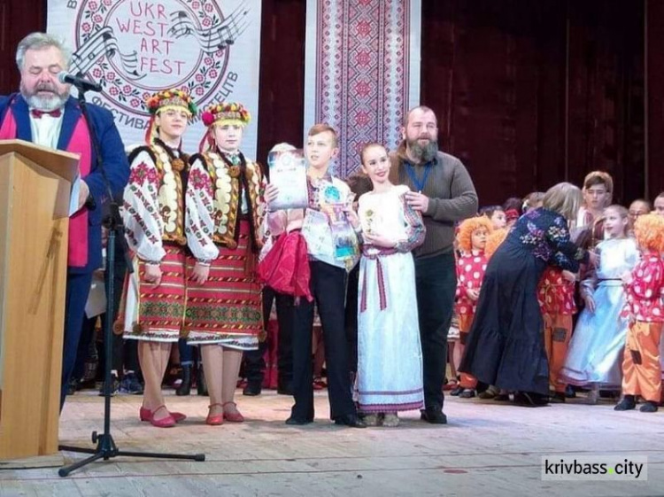 Танцевальный коллектив из Кривого Рога вернулся с Трускавца с победой (фото)